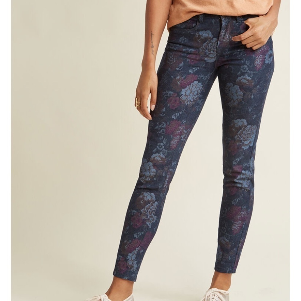 ModCloth floral dark wash skinny jeans size S